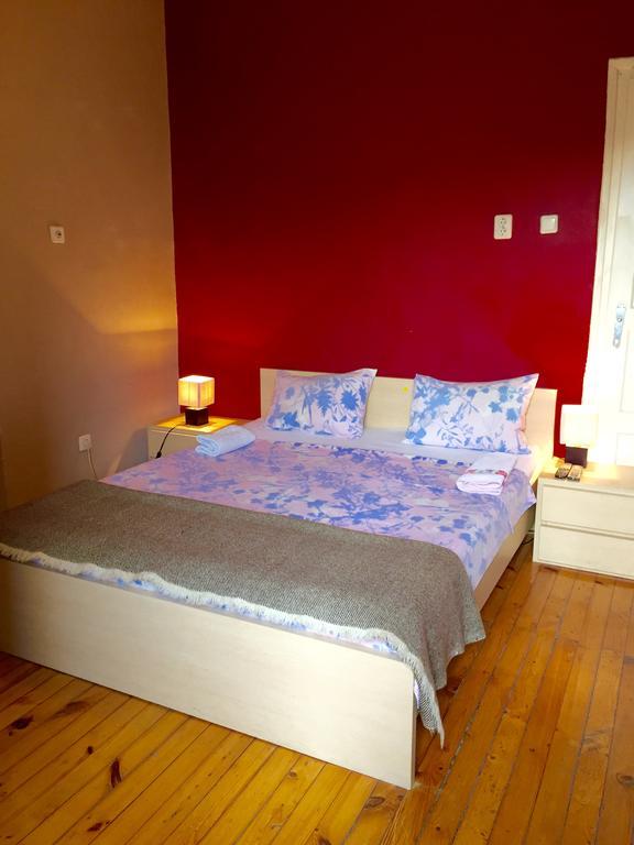 Interhost Guest Rooms And Apartments Sofia Exterior photo
