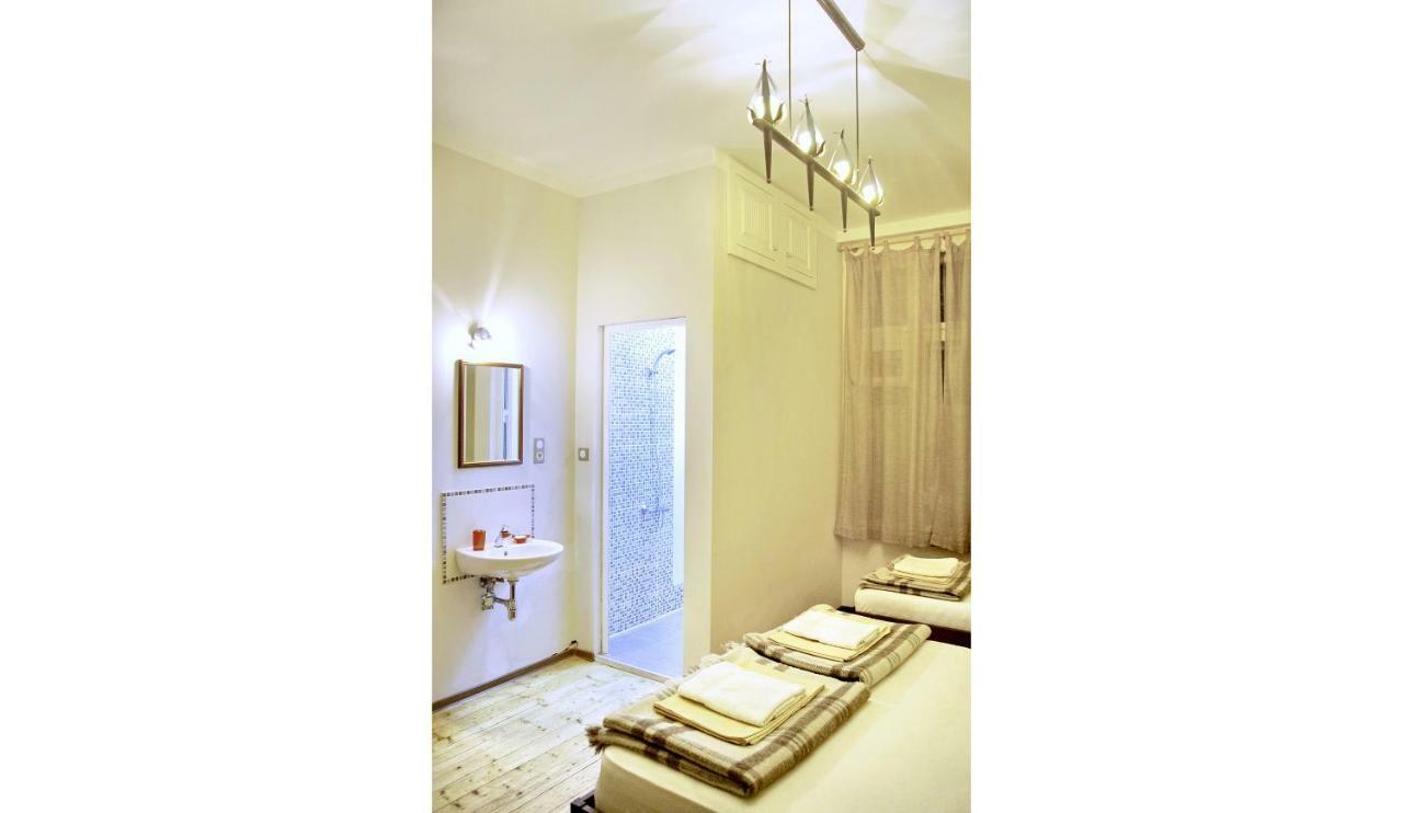 Interhost Guest Rooms And Apartments Sofia Exterior photo