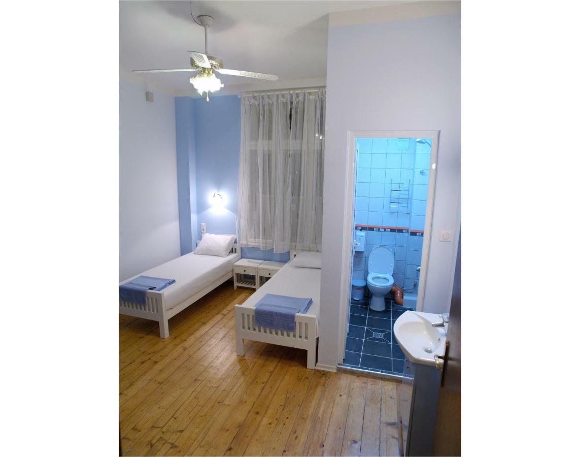 Interhost Guest Rooms And Apartments Sofia Exterior photo